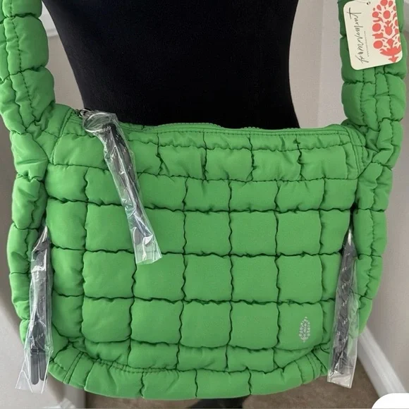 Free People Mini Carryall- NEW - Picture 4 of 7